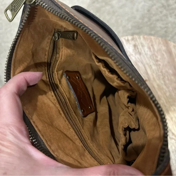 Gently Used Patricia Nash Brown Embossed Leather Bag - Picture 7 of 7